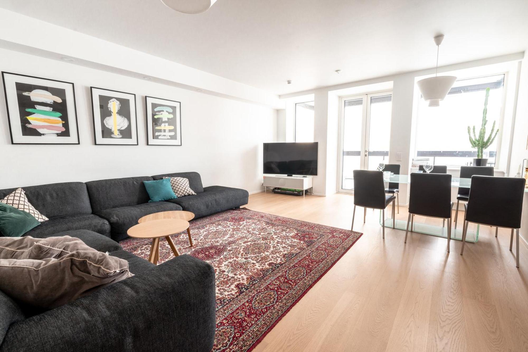 2ndhomes Gorgeous And Modern 2br With Balcony Appartement *